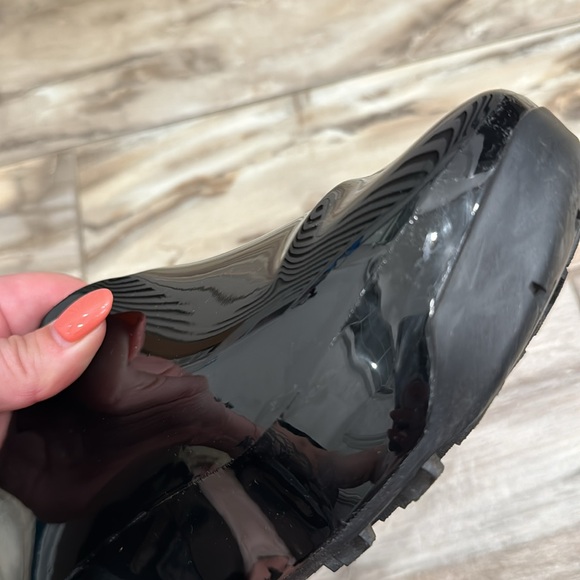 Givenchy Monumental Low Sneaker - Picture 6 of 8